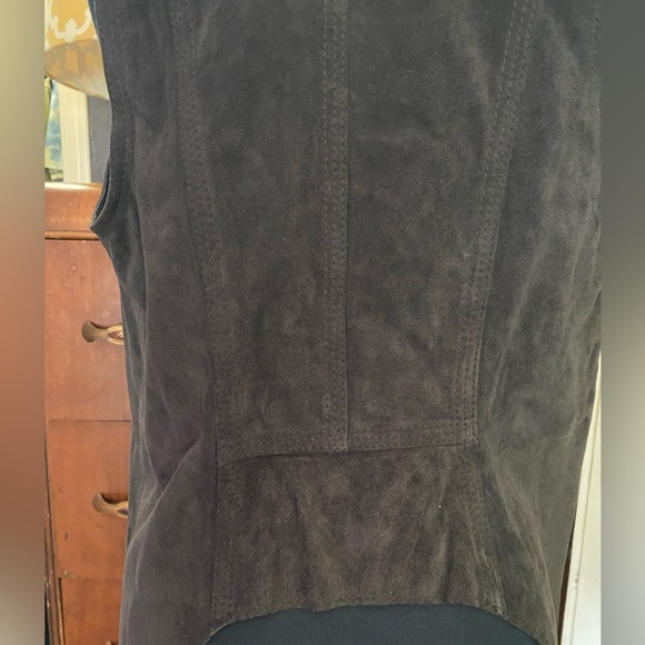 Bohemian Suede Vest - Picture 3 of 3